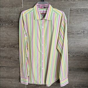 Robert Graham Shirt EUC